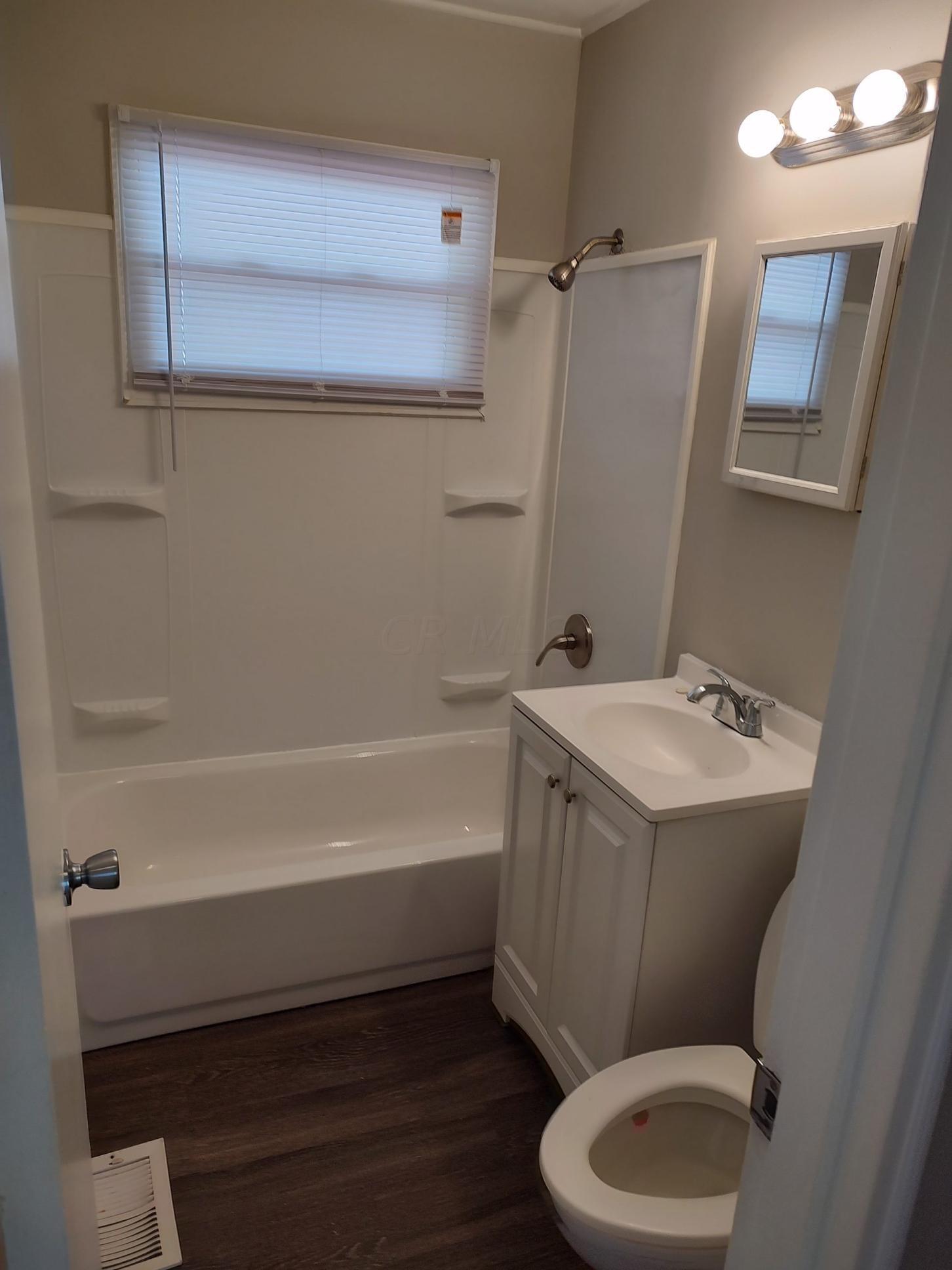 885 Duke Road Columbus, OH 43213 - Photo 10 of 13 202208091608585471-9