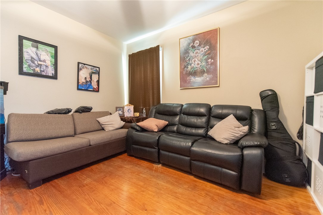 156 Logee Street Woonsocket, RI 02895 - Photo 6 of 33 Gallery Image 6