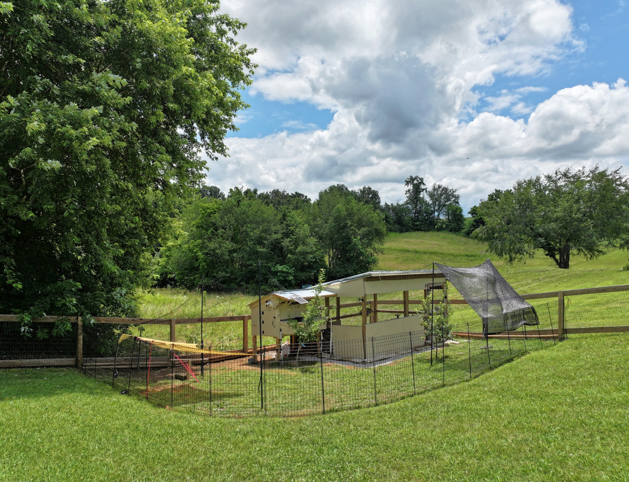 1621 Hickory Point Road Clarksville, TN 37043 - Photo 7 of 27 an aerial view of a house having swimming pool