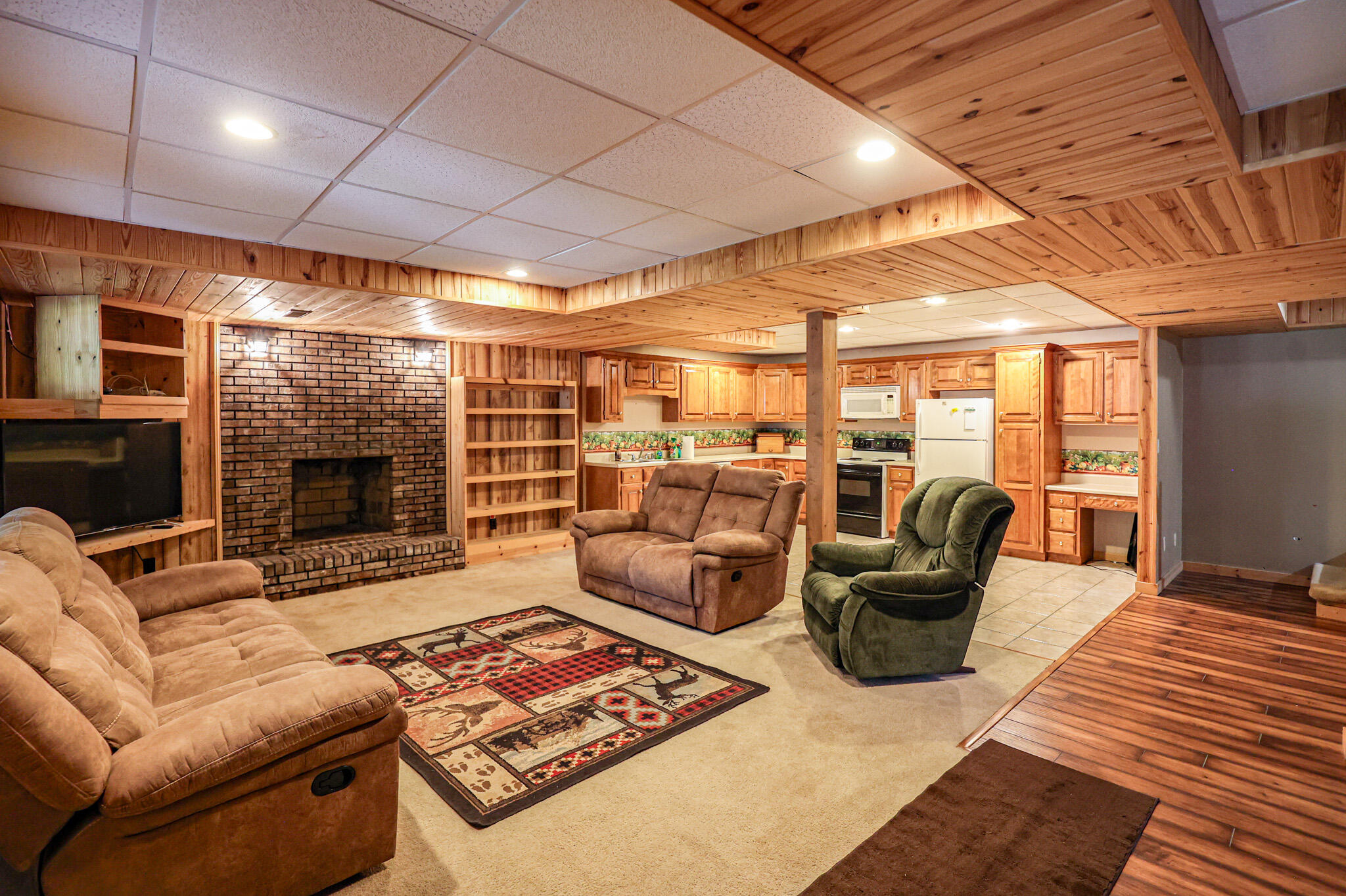 2538 Fraser Road Wickliffe, KY 42087 - Photo 44 of 50 Basment Living Area