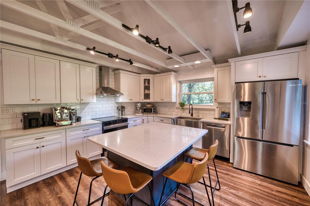 5310 Jim Davis Road Parrish, FL 34219 - Photo 20 of 88