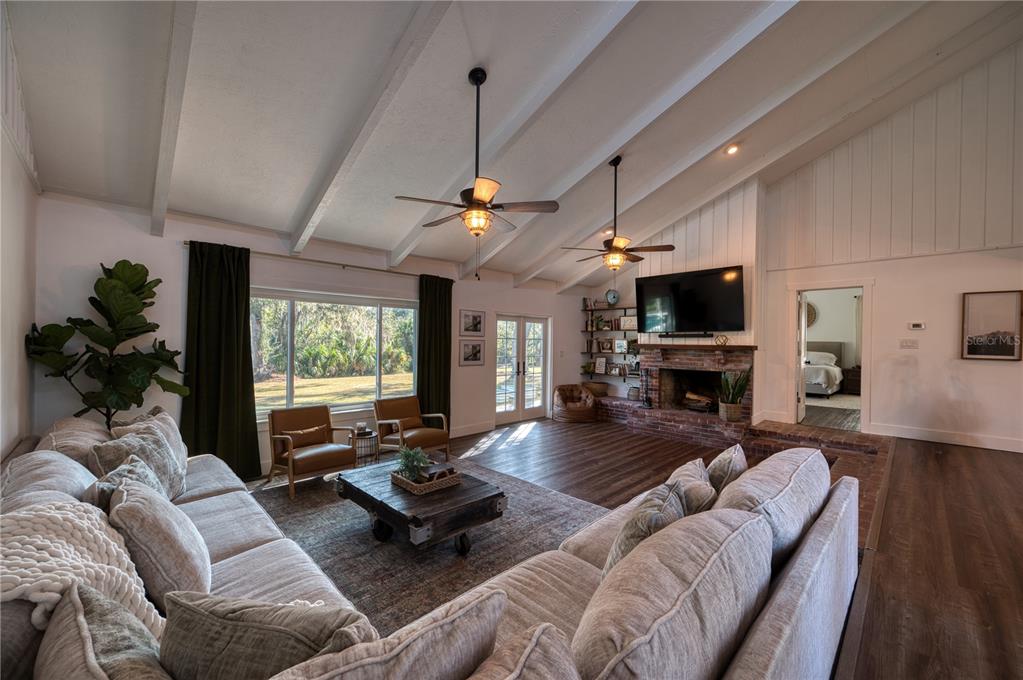 5310 Jim Davis Road Parrish, FL 34219 - Photo 7 of 88