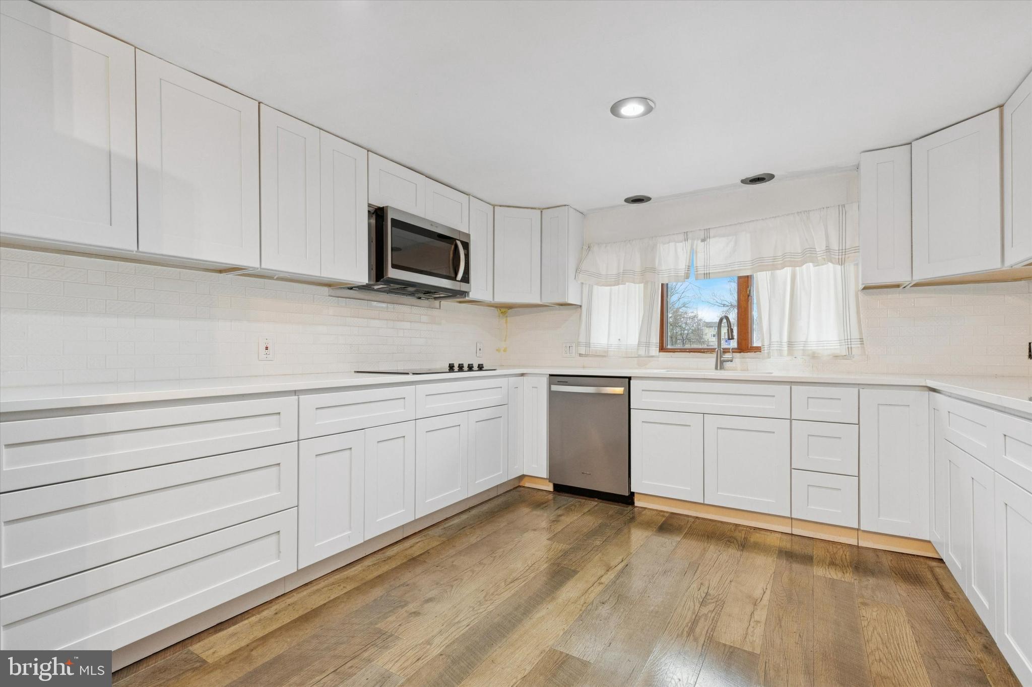 316 Babylon Road Horsham, PA 19044 - Photo 6 of 25