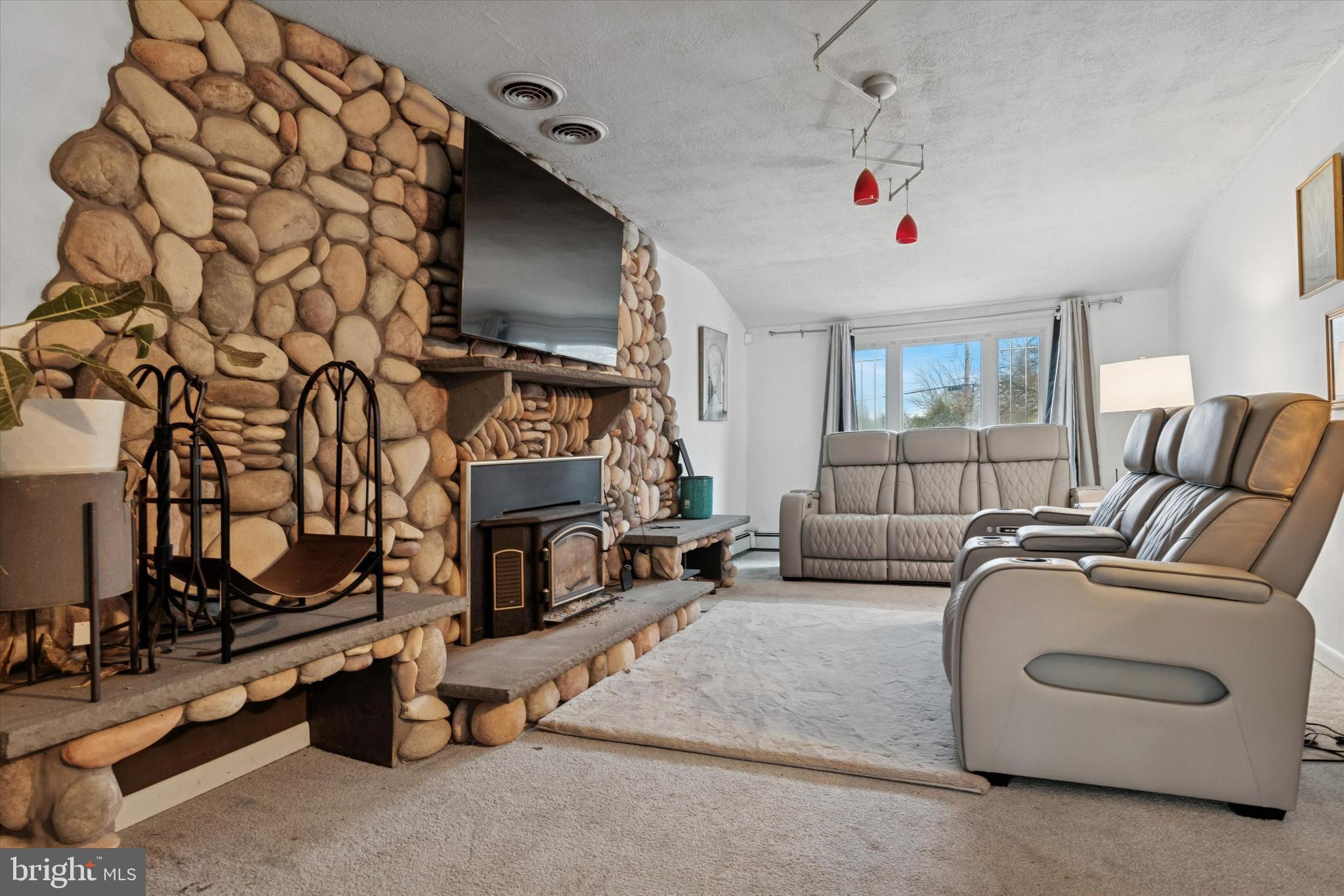 316 Babylon Road Horsham, PA 19044 - Photo 8 of 25