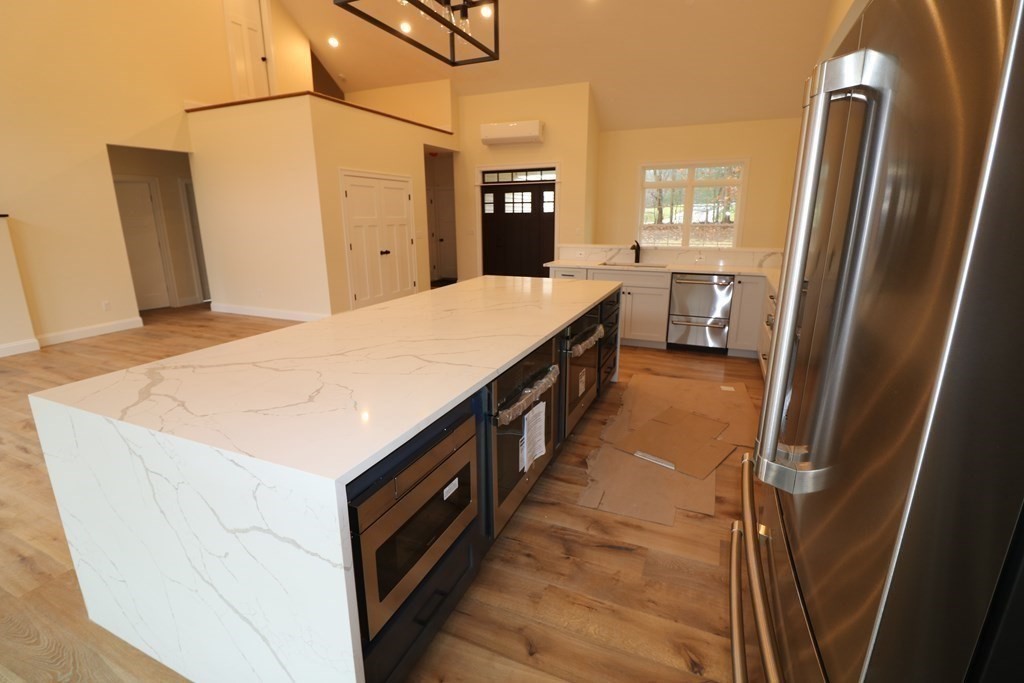 51 Blood Road Charlton, MA 01507 - Photo 7 of 28 Gallery Image 7