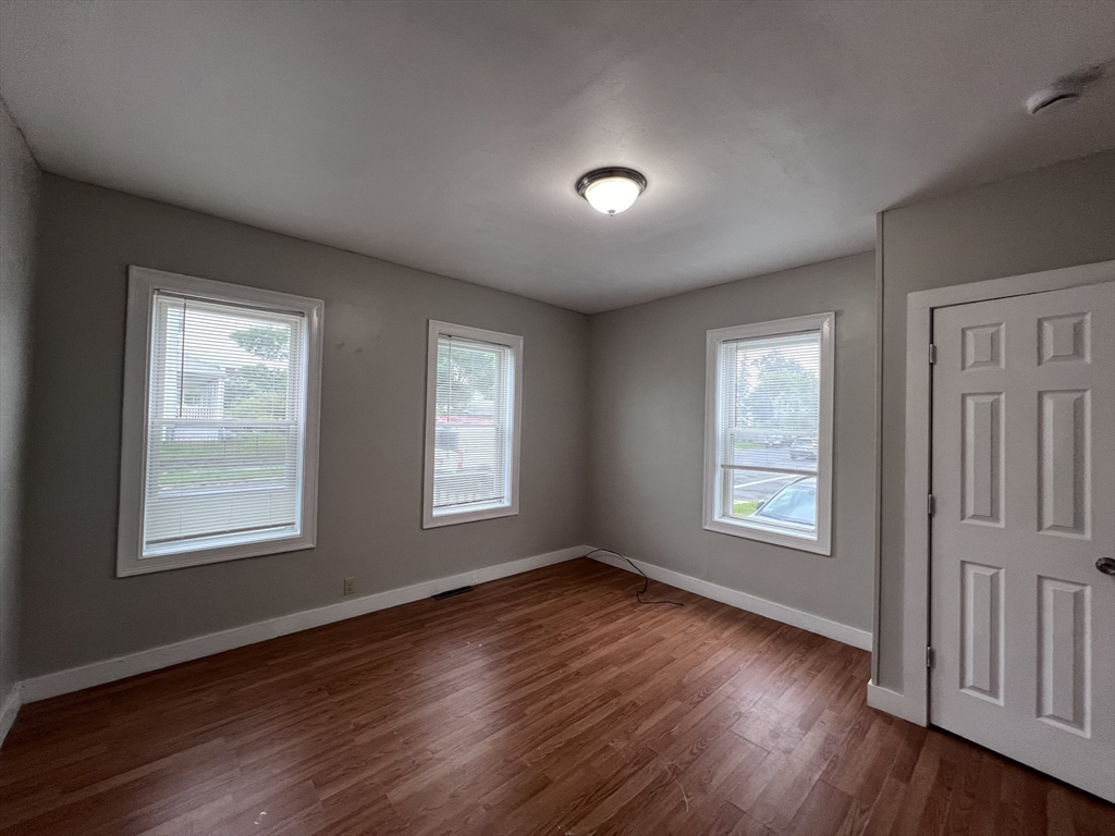 1275 Worcester Street Springfield, MA 01151 - Photo 11 of 27
