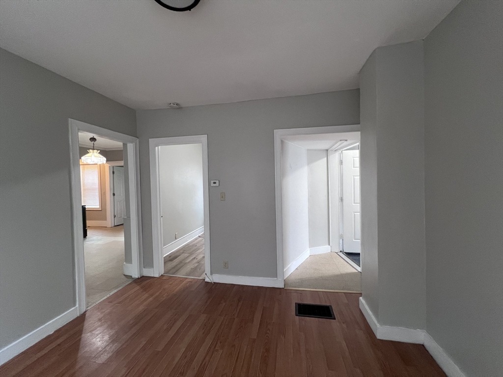 1275 Worcester Street Springfield, MA 01151 - Photo 10 of 27