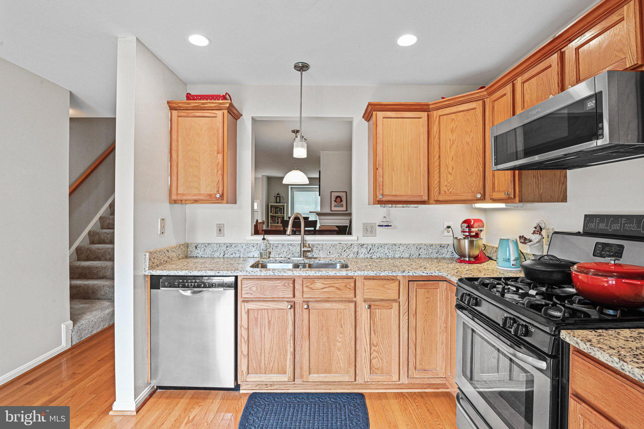 13163 Kidwell Field Road Herndon, VA 20171 - Photo 12 of 34