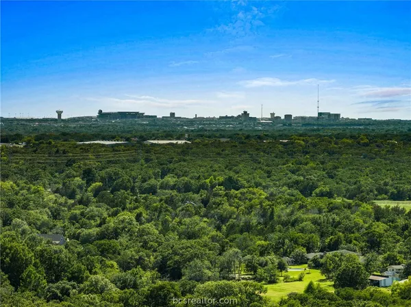 $4,300,000 | 13267 State Highway 30, College Station, TX 77845