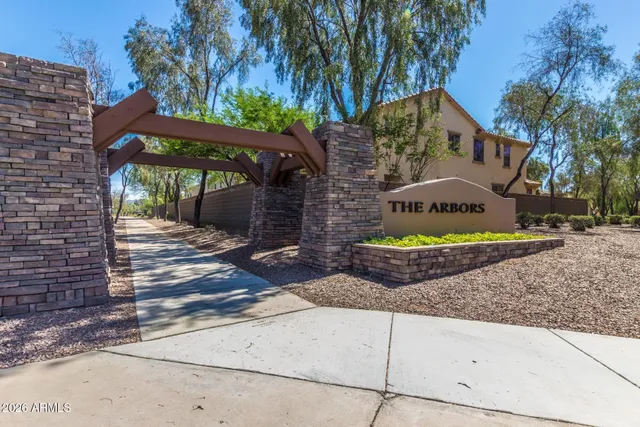 $2,395 | 3759 East Sebastian Lane, Gilbert, AZ 85297