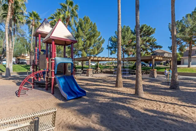 $2,395 | 3759 East Sebastian Lane, Gilbert, AZ 85297