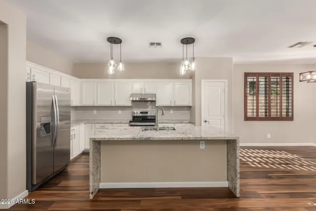 $2,395 | 3759 East Sebastian Lane, Gilbert, AZ 85297