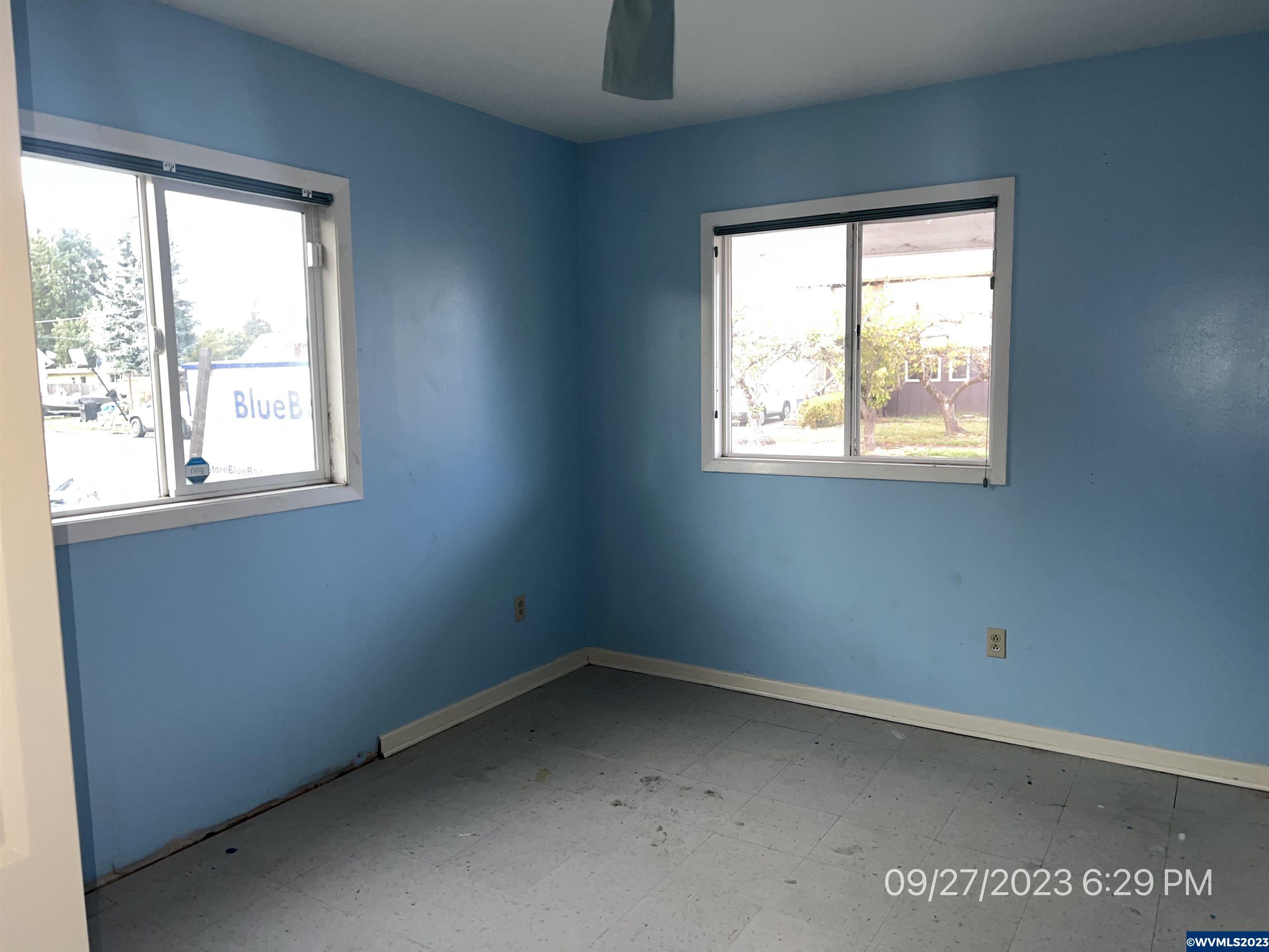 534 Southeast Chicago Street Albany, OR 97321 - Photo 11 of 30