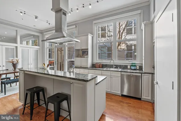 $740,000 | 2380 Champlain Street Northwest, Unit 202, Washington, DC 20009