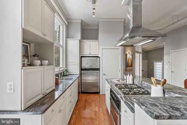 $740,000 | 2380 Champlain Street Northwest, Unit 202, Washington, DC 20009
