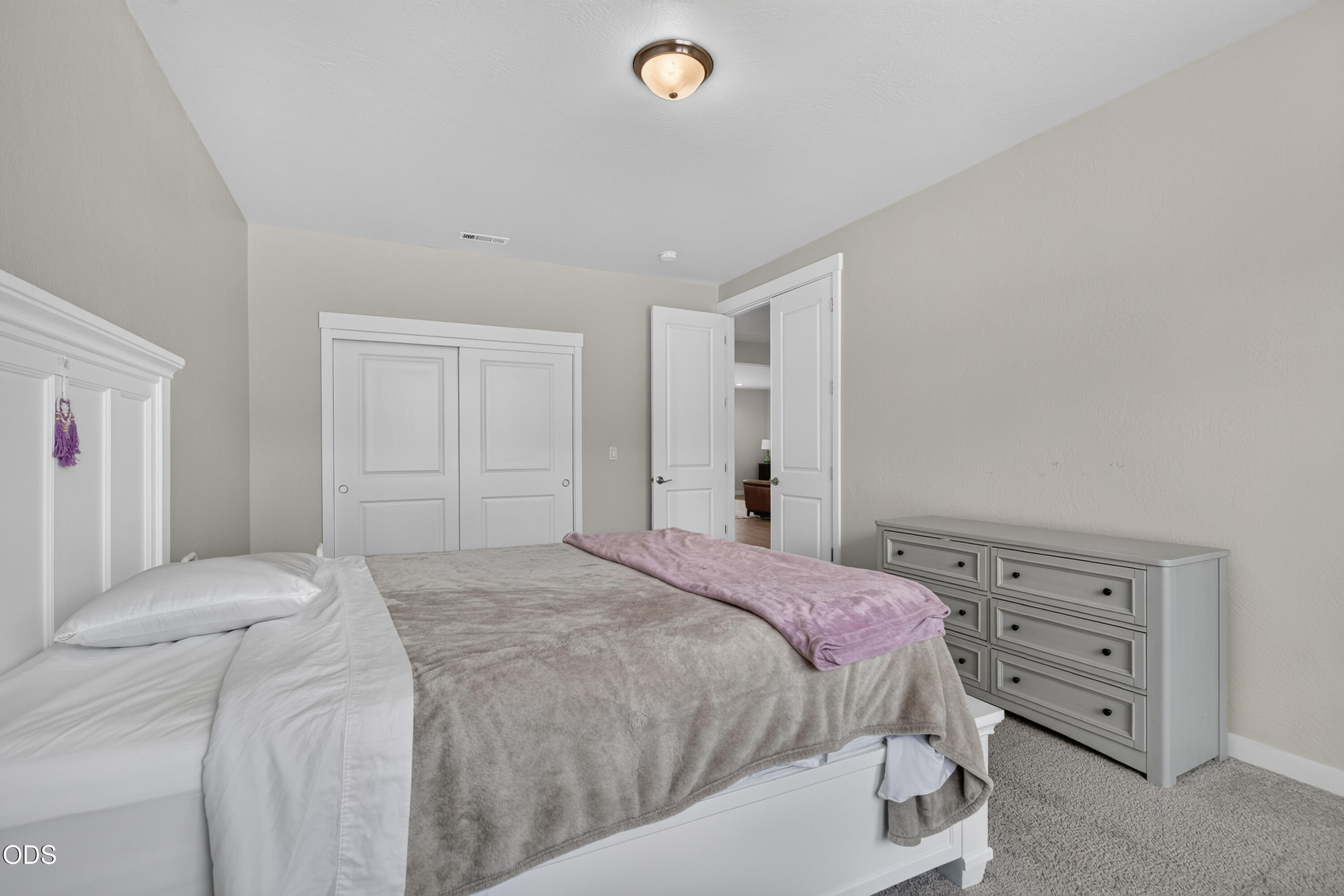 327 Arrowhead Trail Eagle Point, OR 97524 - Photo 19 of 33