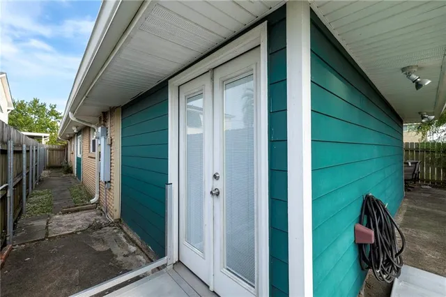 $269,000 | 8721 Livingston Avenue, Chalmette, LA 70043