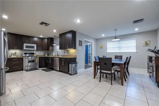 $269,000 | 8721 Livingston Avenue, Chalmette, LA 70043