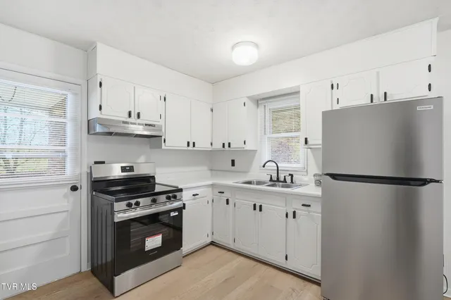 $155,000 | 2222 3rd Avenue East, Big Stone Gap, VA 24219