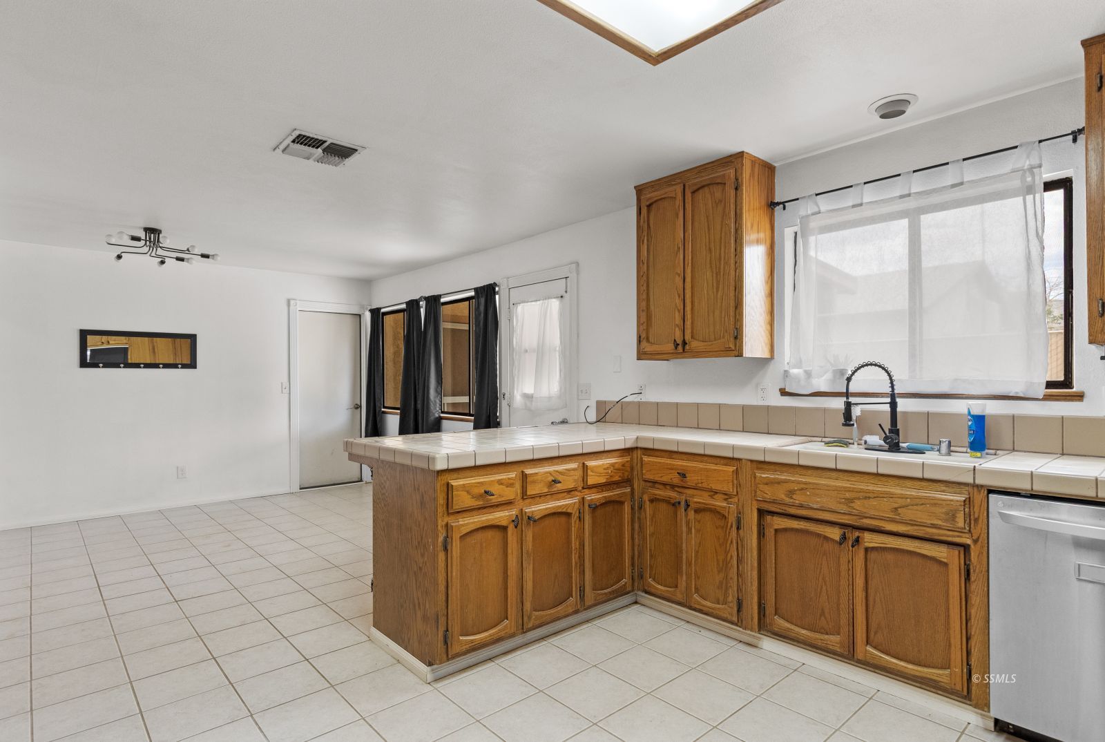 317 Sims Street Ridgecrest, CA 93555 - Photo 14 of 30