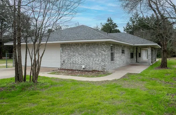 $385,000 | 1501 Timber Creek, Kemp, TX 75143