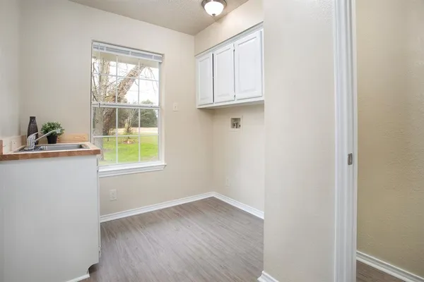 $385,000 | 1501 Timber Creek, Kemp, TX 75143