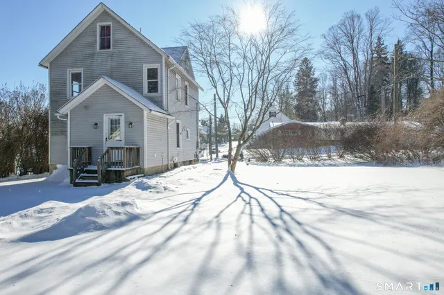 $264,500 | 60 Guilford Street, Torrington, CT 06790
