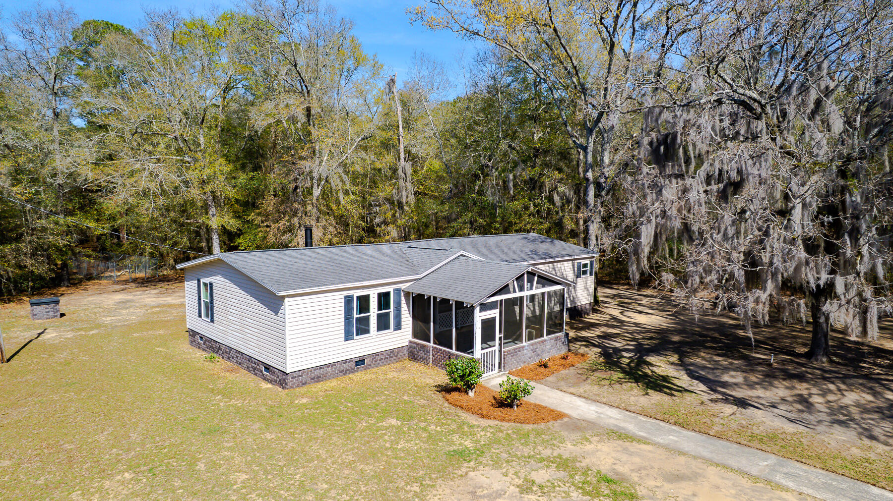 1223 Benton Road Summerton, SC 29148 - Photo 4 of 51 TB-9