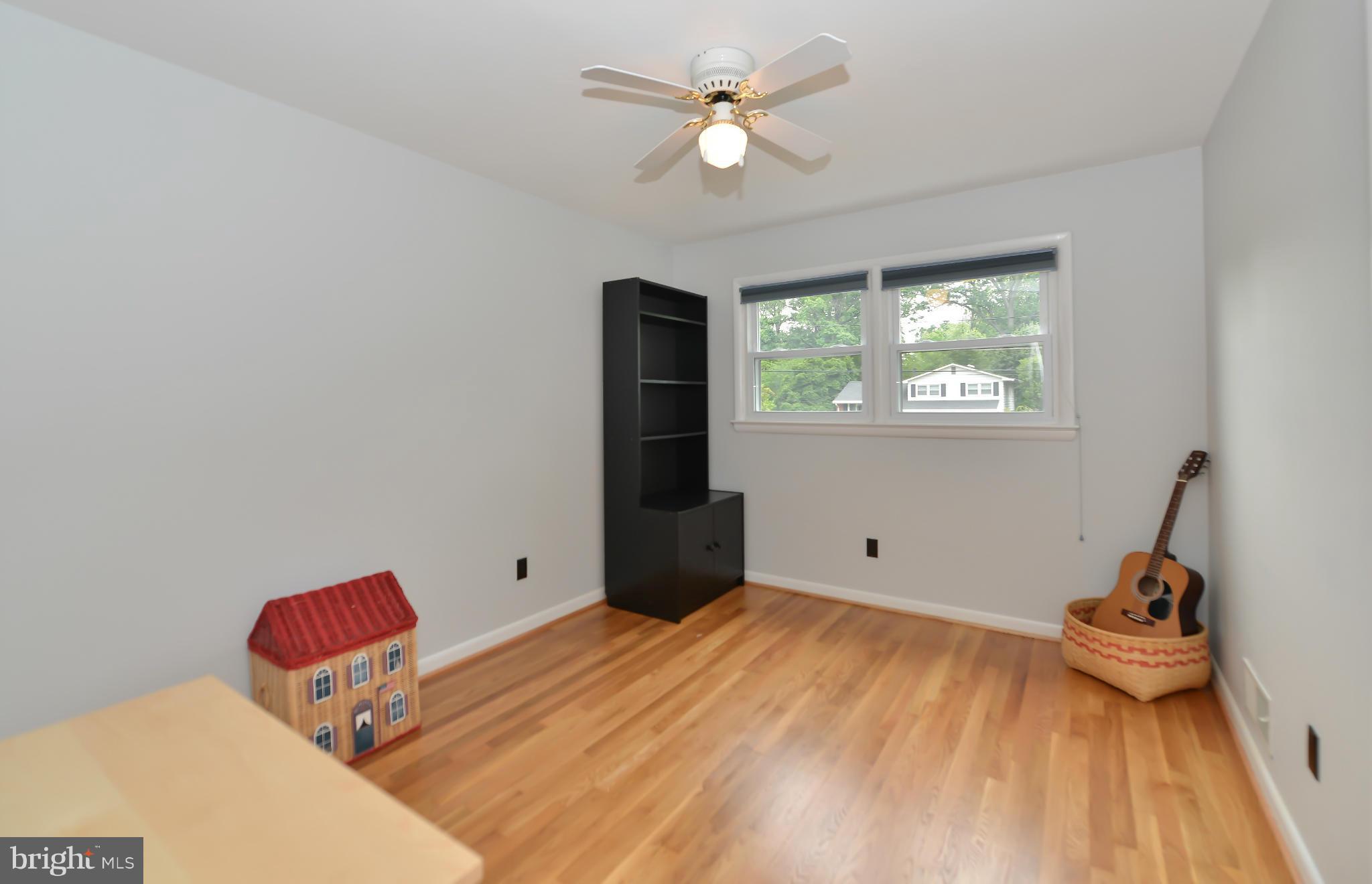 8813 Battery Road Alexandria, VA 22308 - Photo 11 of 24 Bedroom
