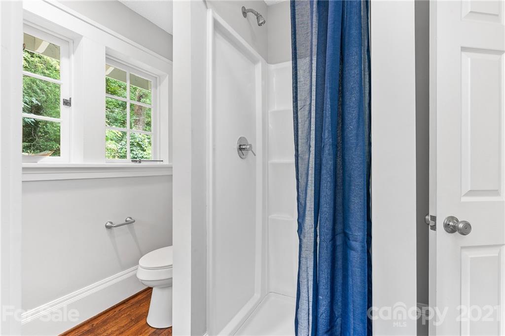 17 Howland Road Asheville, NC 28804 - Photo 22 of 30 Gallery Image 22