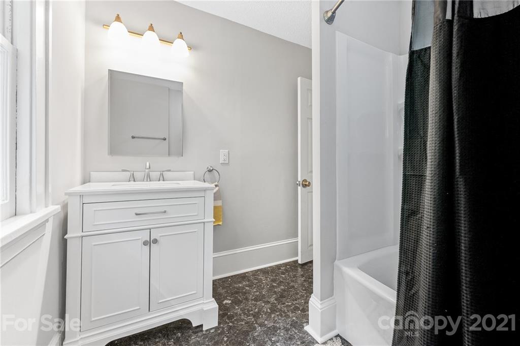 17 Howland Road Asheville, NC 28804 - Photo 23 of 30 Gallery Image 23