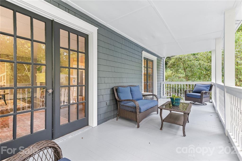 17 Howland Road Asheville, NC 28804 - Photo 8 of 30 Gallery Image 8