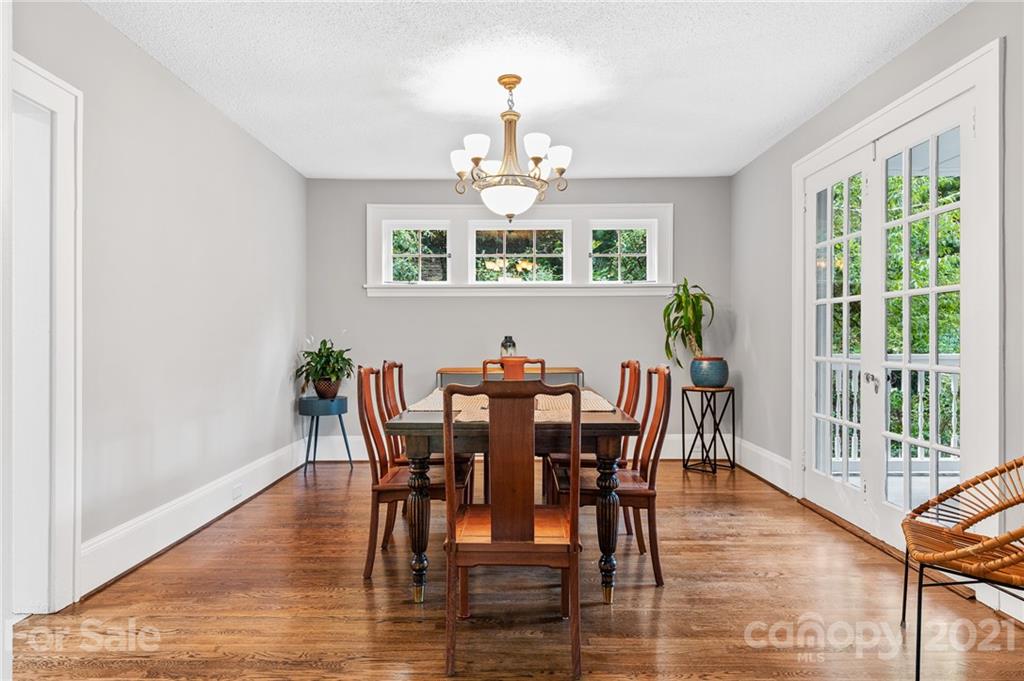 17 Howland Road Asheville, NC 28804 - Photo 9 of 30 Gallery Image 9