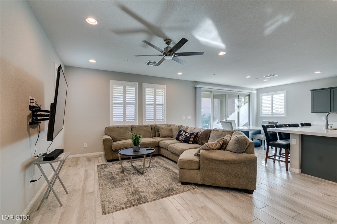 48 Verde Rosa Drive Henderson, NV 89011 - Photo 13 of 54