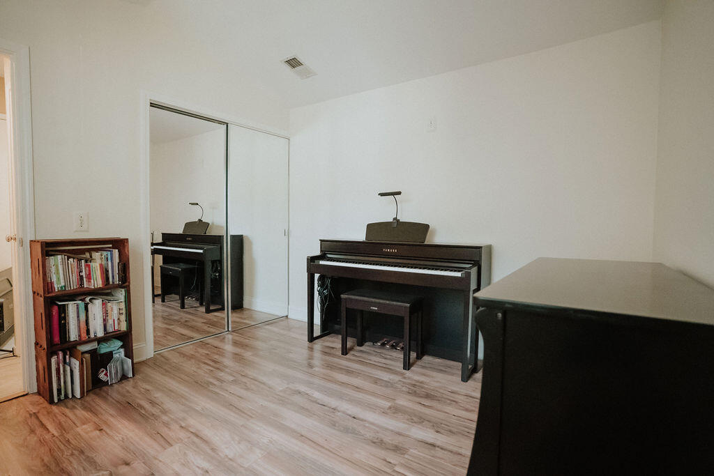 4040 Primavera Road, Unit 6 Santa Barbara, CA 93110 - Photo 21 of 35 Bedroom