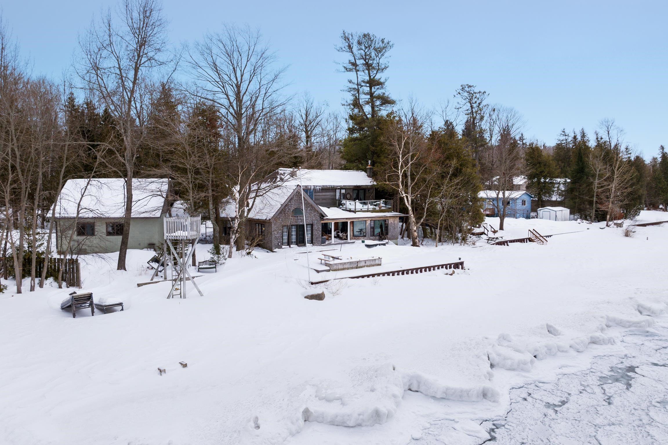 10 South Stony Point Road Suttons Bay, MI 49682 - Photo 3 of 58