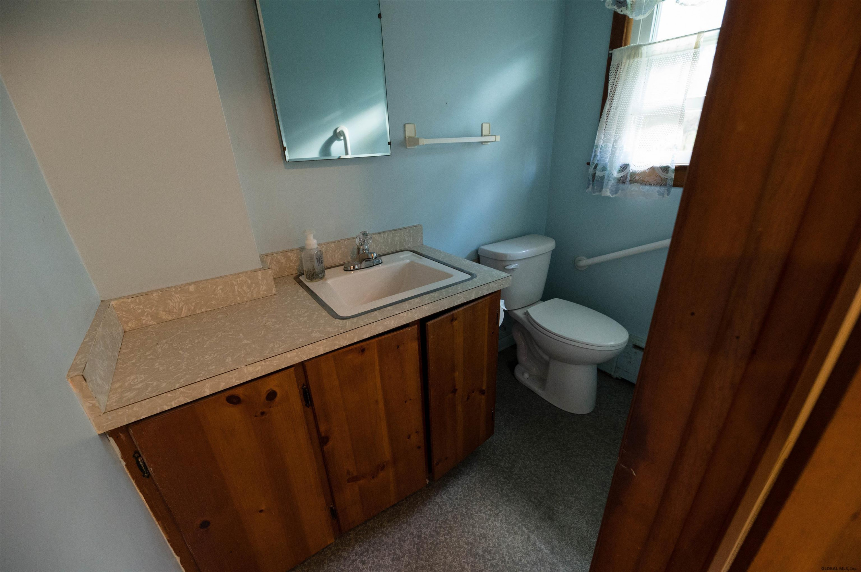 9282 Hayes Road Marcy, NY 13403 - Photo 10 of 33 Photo 11