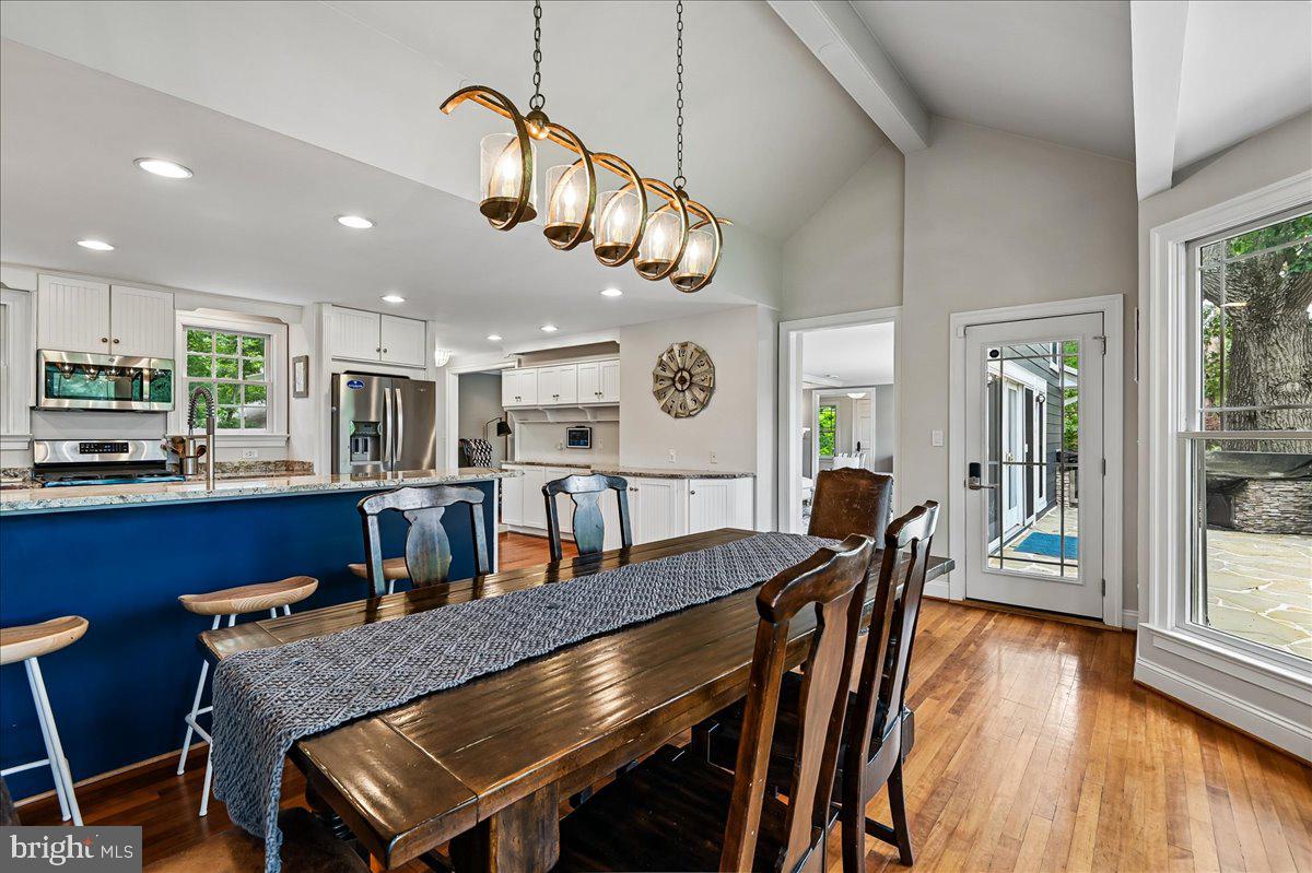 300 Magothy Bridge Road Pasadena, MD 21122 - Photo 33 of 117 Eat-in Kitchen