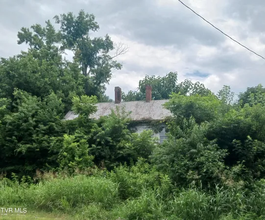 $165,000 | 3239 Knob Creek Road, Johnson City, TN 37615