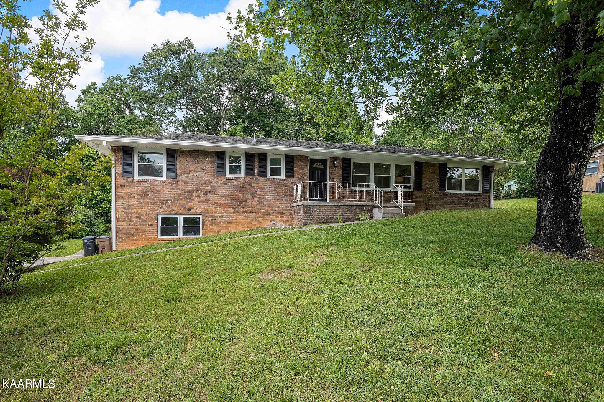 2501 Pulaski Road Knoxville, TN 37914 - Photo 1 of 32 pulaski main