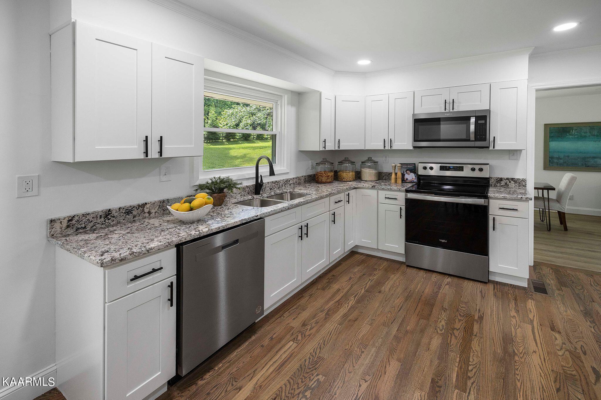 2501 Pulaski Road Knoxville, TN 37914 - Photo 7 of 32 pulaski kitchen 2