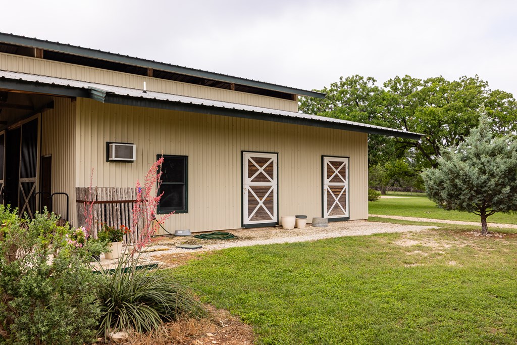 1897 Kyle Ranch Road Bandera, TX 78003 - Photo 26 of 60