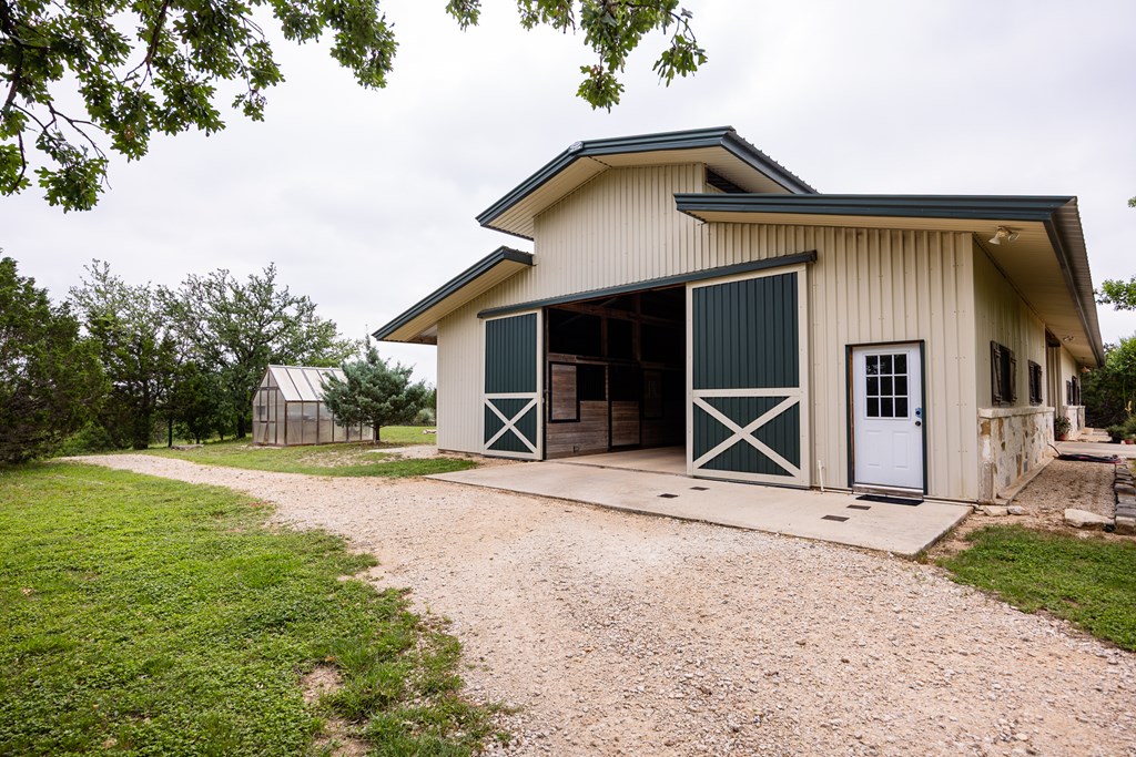 1897 Kyle Ranch Road Bandera, TX 78003 - Photo 35 of 60