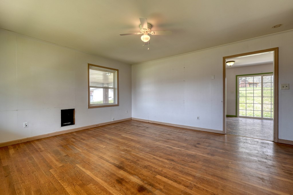 689 Bugscuffle Road Hiawassee, GA 30546 - Photo 20 of 43 Gallery Image 20