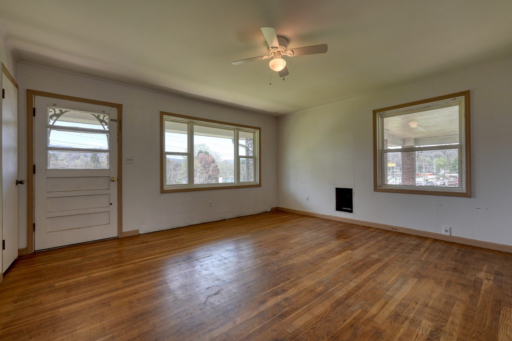 689 Bugscuffle Road Hiawassee, GA 30546 - Photo 3 of 43 Gallery Image 3