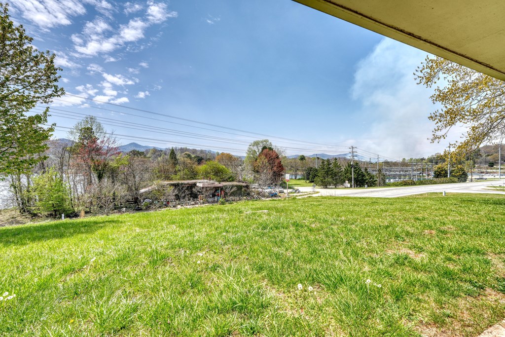 689 Bugscuffle Road Hiawassee, GA 30546 - Photo 7 of 43 Gallery Image 7