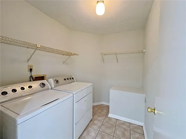 $2,600 | 11250 Ridge Hill Drive, Alpharetta, GA 30022