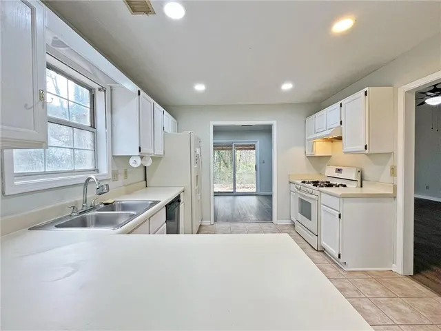 $2,600 | 11250 Ridge Hill Drive, Alpharetta, GA 30022