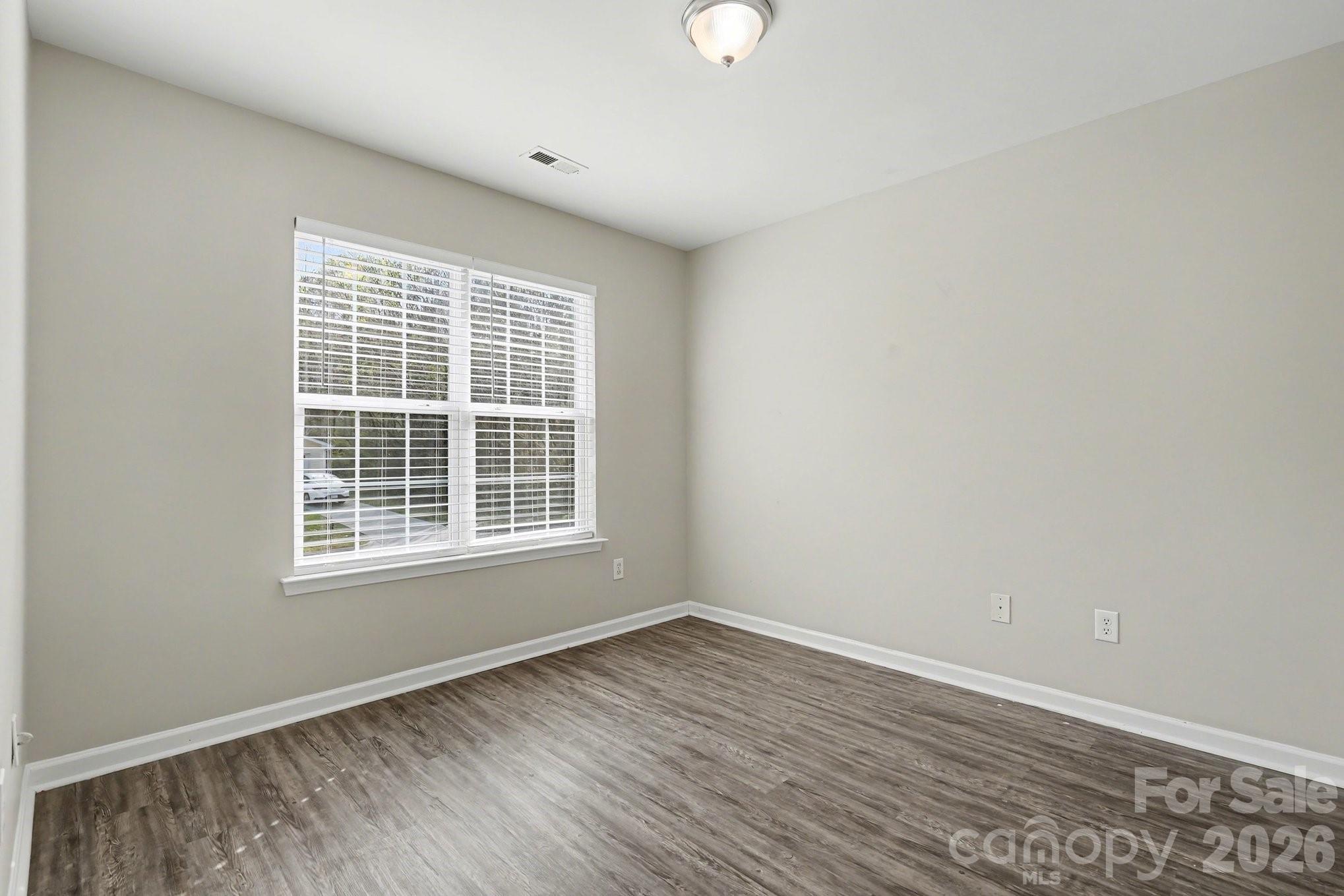 911 Valley Ridge Road Charlotte, NC 28214 - Photo 16 of 19