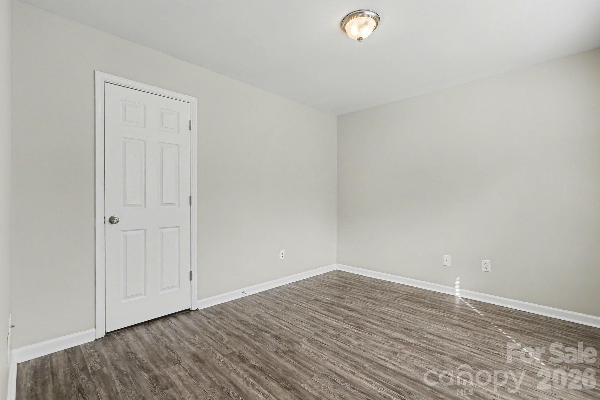 911 Valley Ridge Road Charlotte, NC 28214 - Photo 18 of 19